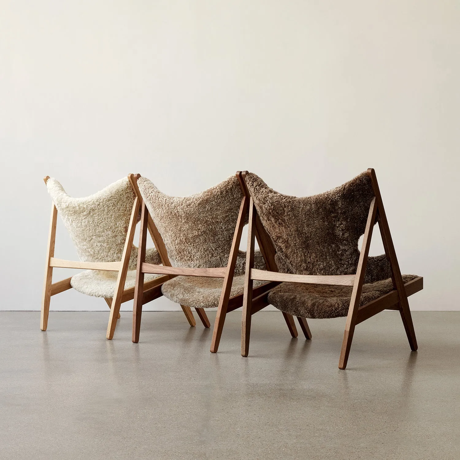 audo copenhagen (menu) | knitting lounge chair | sheepskin nature   natural oak base