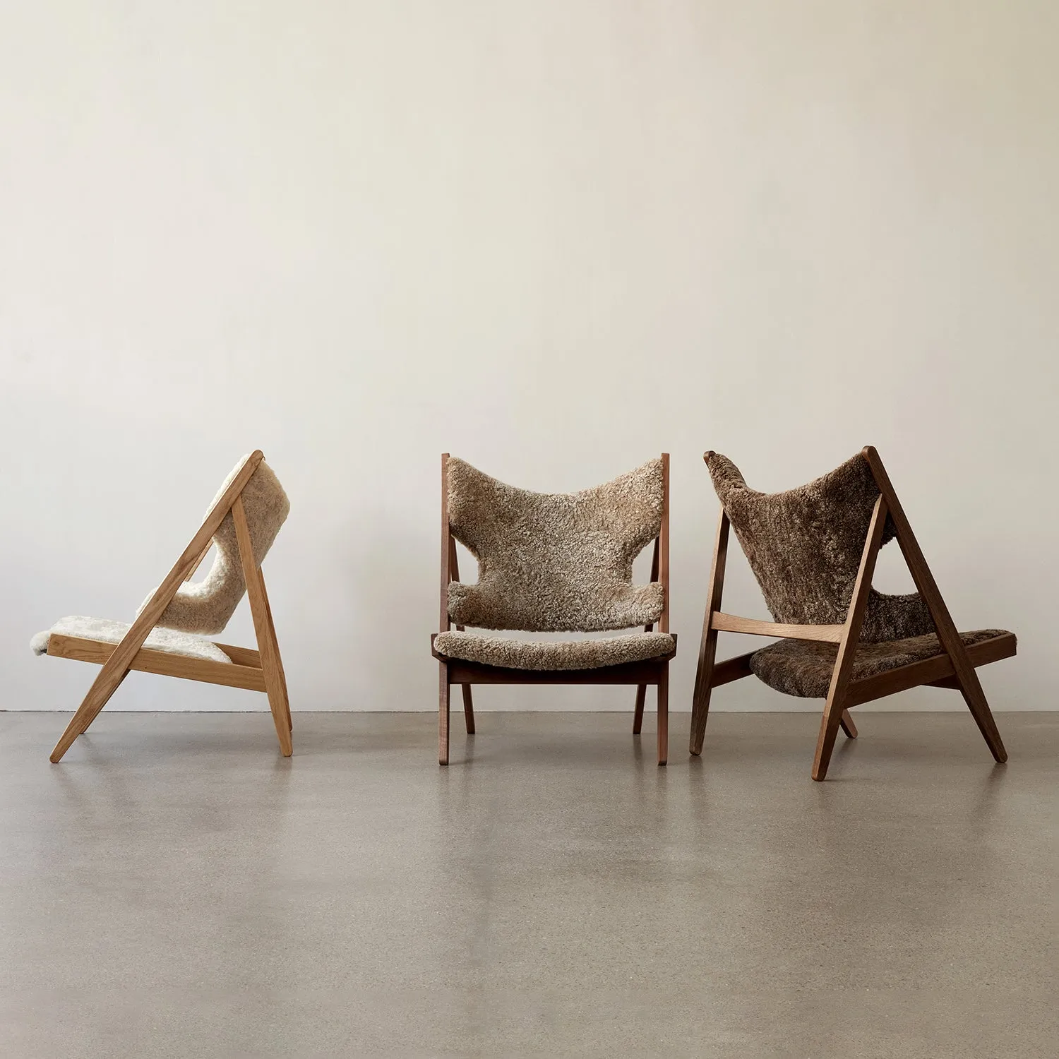 audo copenhagen (menu) | knitting lounge chair | sheepskin nature   natural oak base