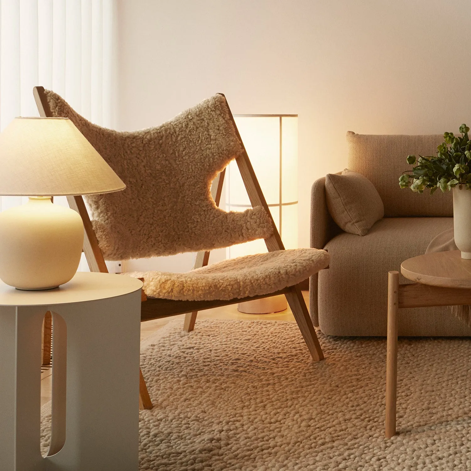 audo copenhagen (menu) | knitting lounge chair | sheepskin nature   natural oak base