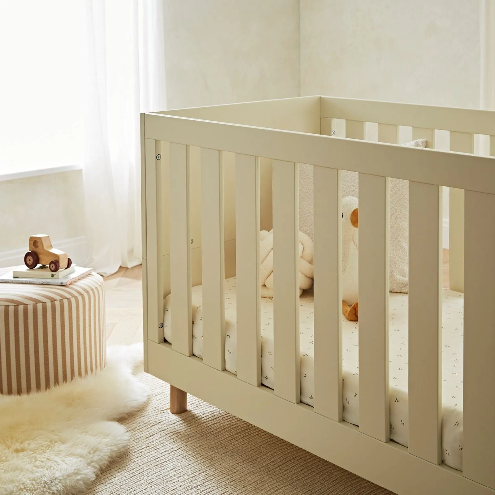 Cuddle Co Harper 3 Nursery Piece Set | Cream & Ash