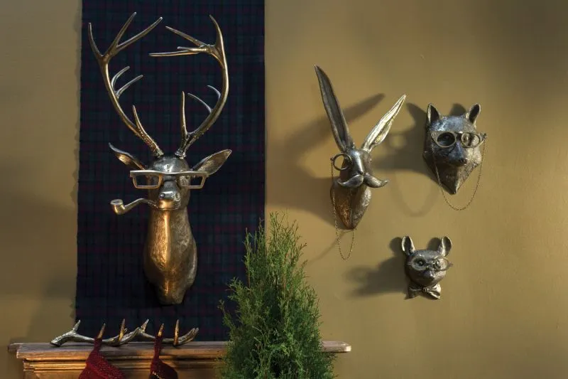 E   E Wall Mount Eric