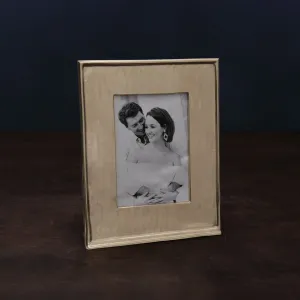 EMERSON 5X7 GOLD VERTICAL FRAME