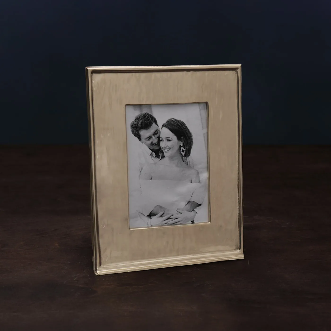 EMERSON 5X7 GOLD VERTICAL FRAME