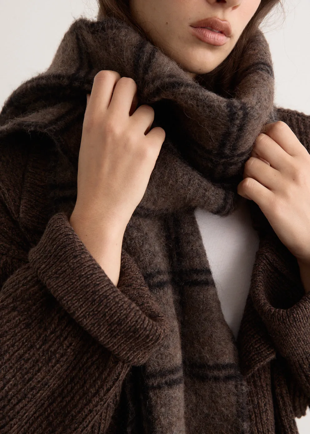 Frames Alpaca Scarf