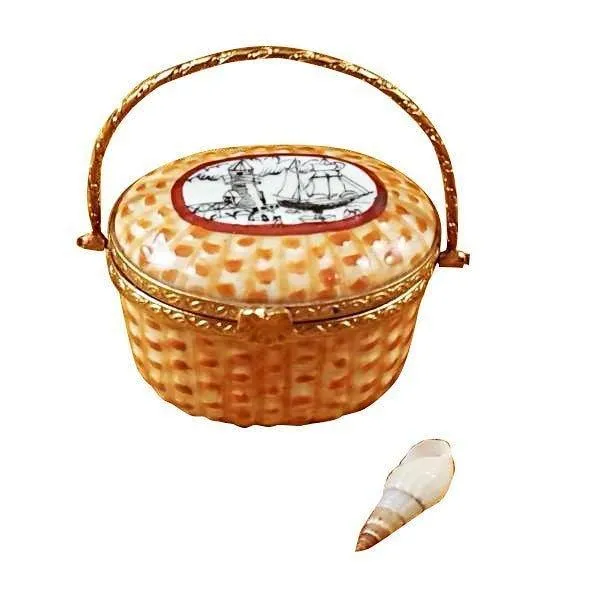 Nantucket Basket with Lighthouse