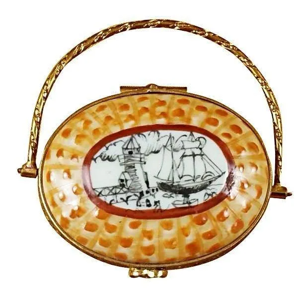Nantucket Basket with Lighthouse
