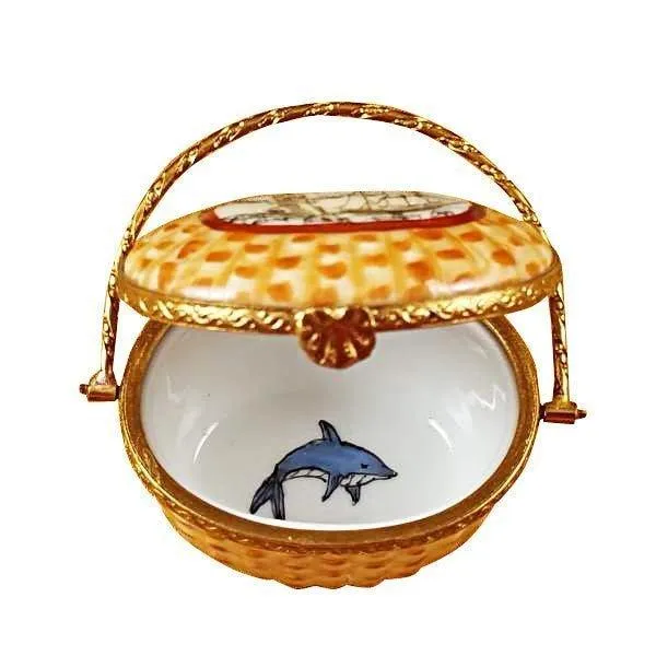 Nantucket Basket with Lighthouse
