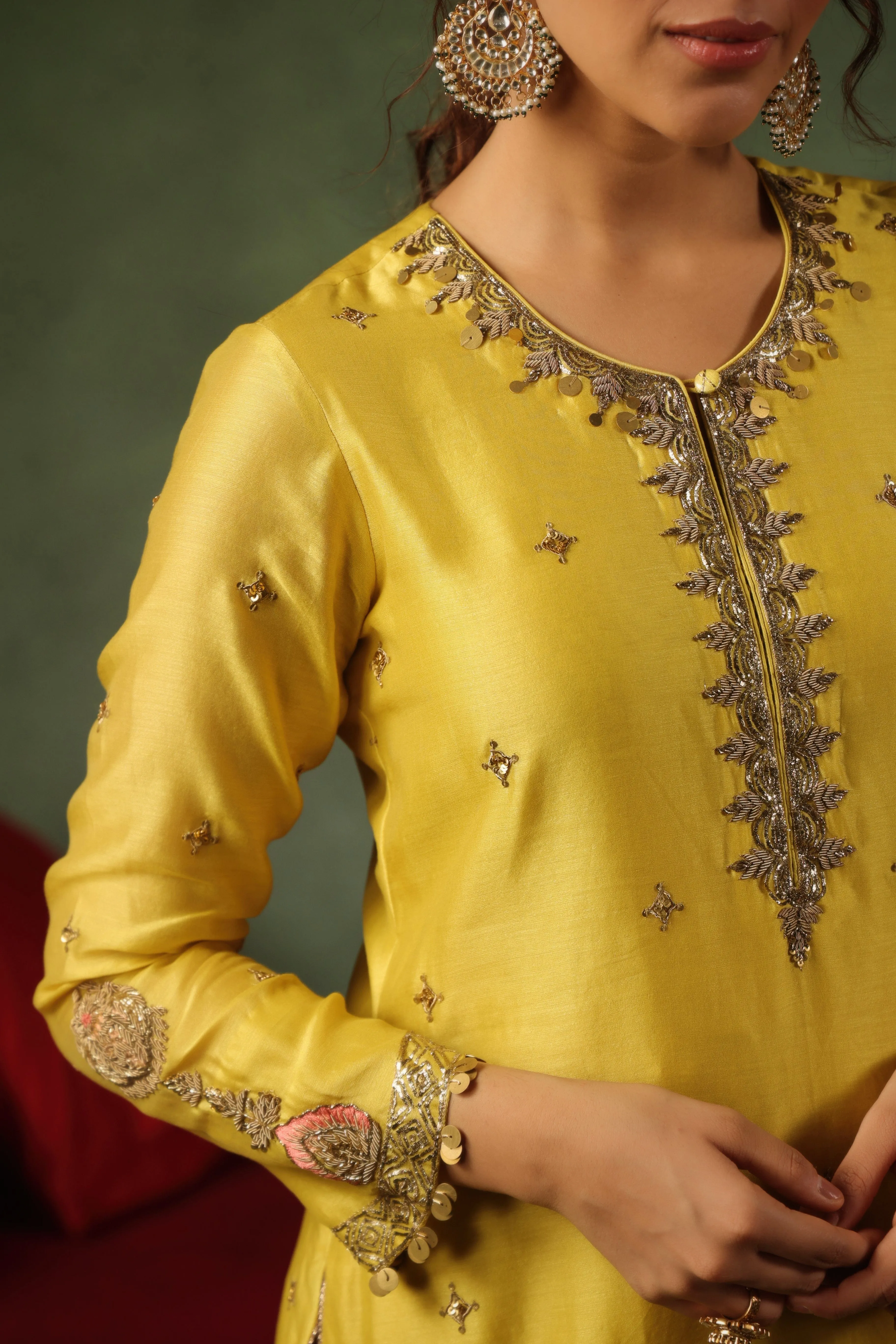 Pakeezah Ambi Buta Joda Sunehra