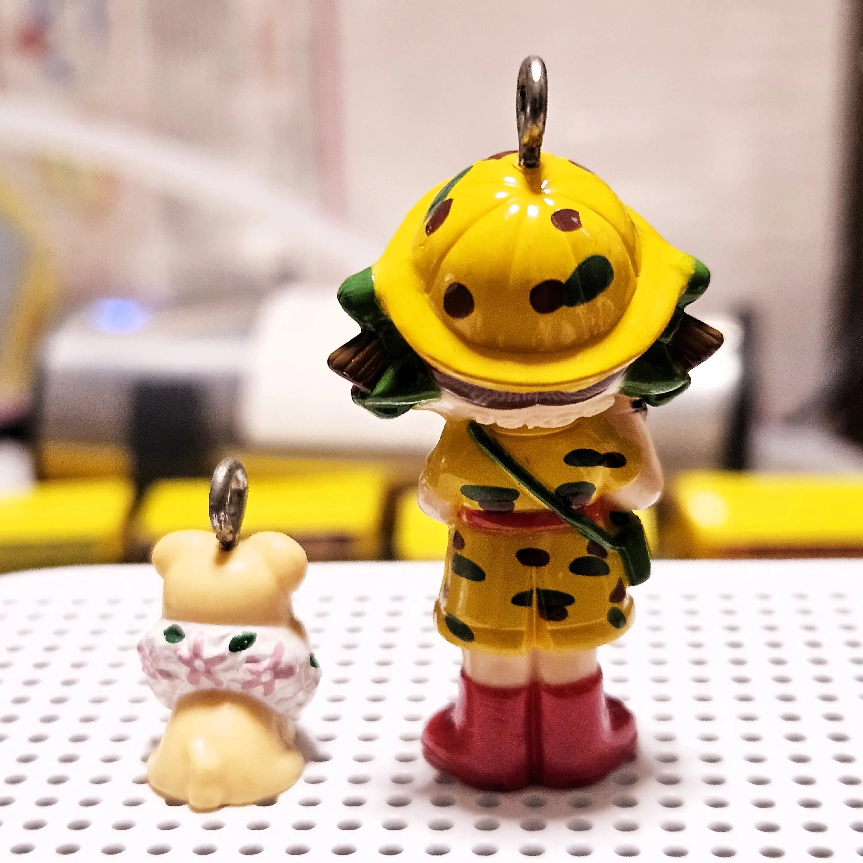 Peko-Chan Explorer & Doggy Charm