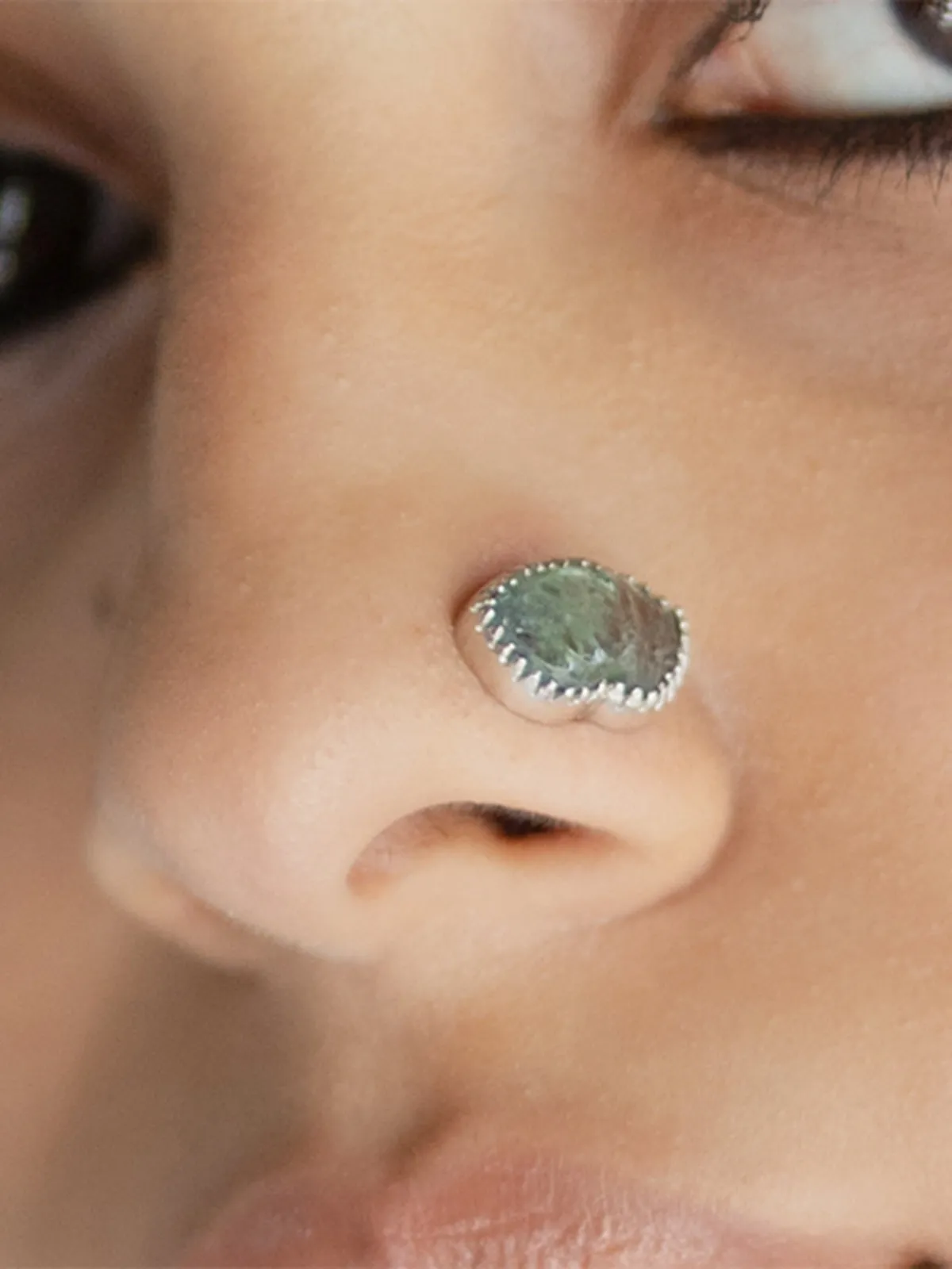 PICHWAI Fluorite Leaf Nose Pin