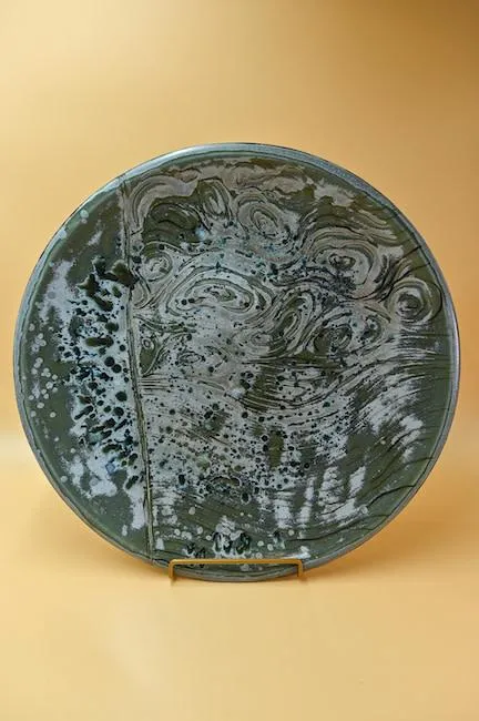 Round Stoneware Engraved Platter