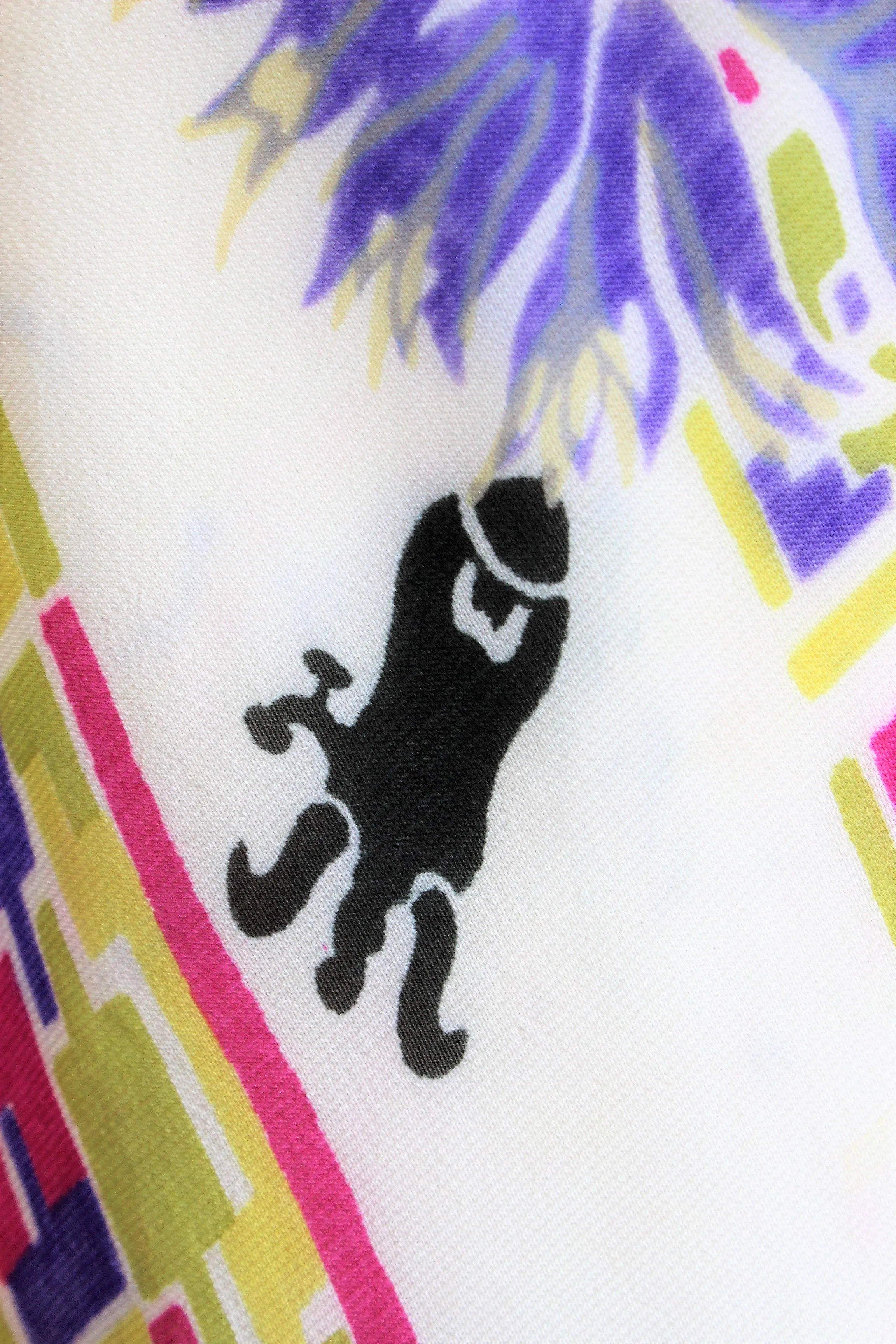 Vintage 1940s Novelty Print Collectible Scarf