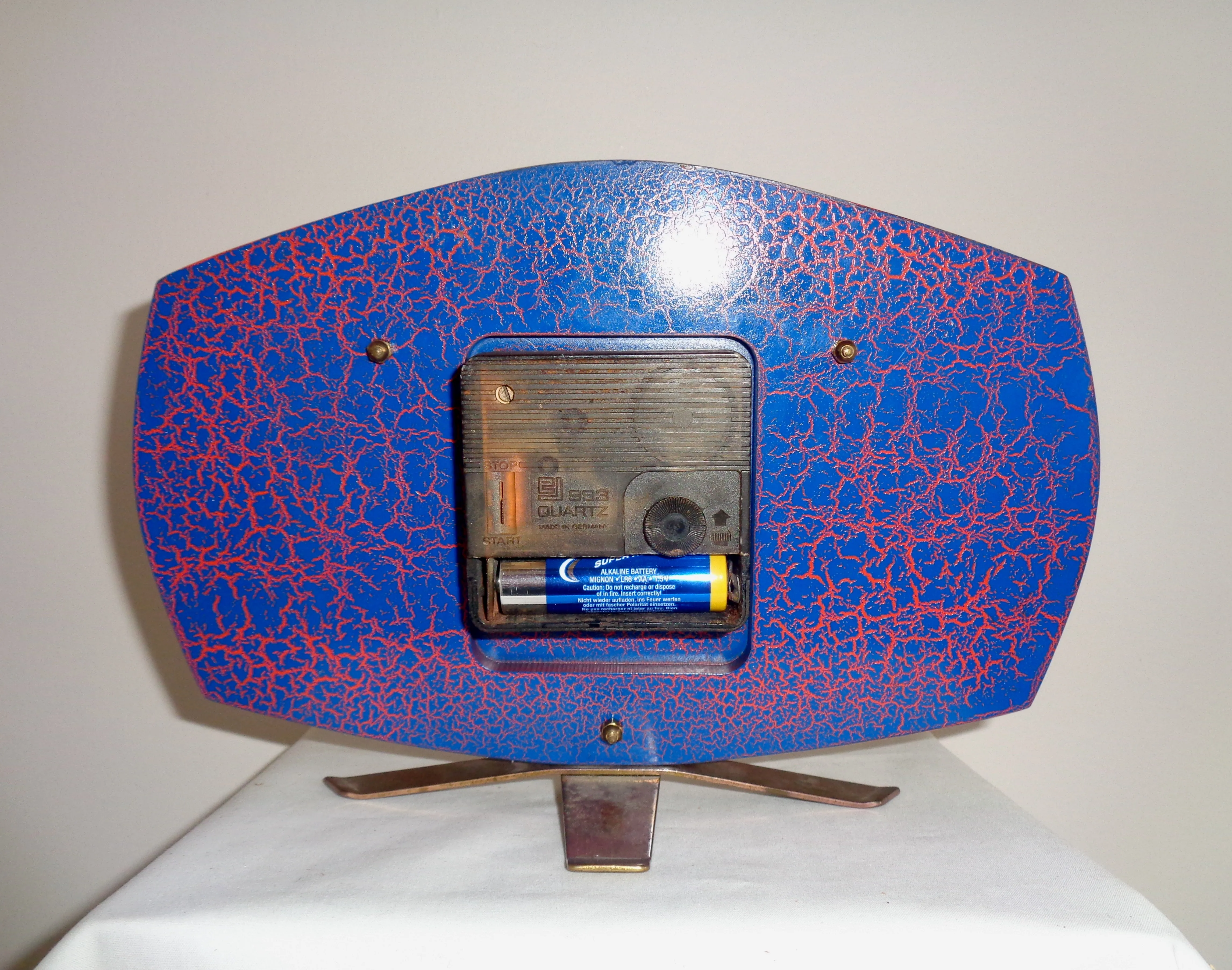 Vintage METAMEC Quartz Shelf/Mantle Clock With Blue/Red Crackle Glaze Finish