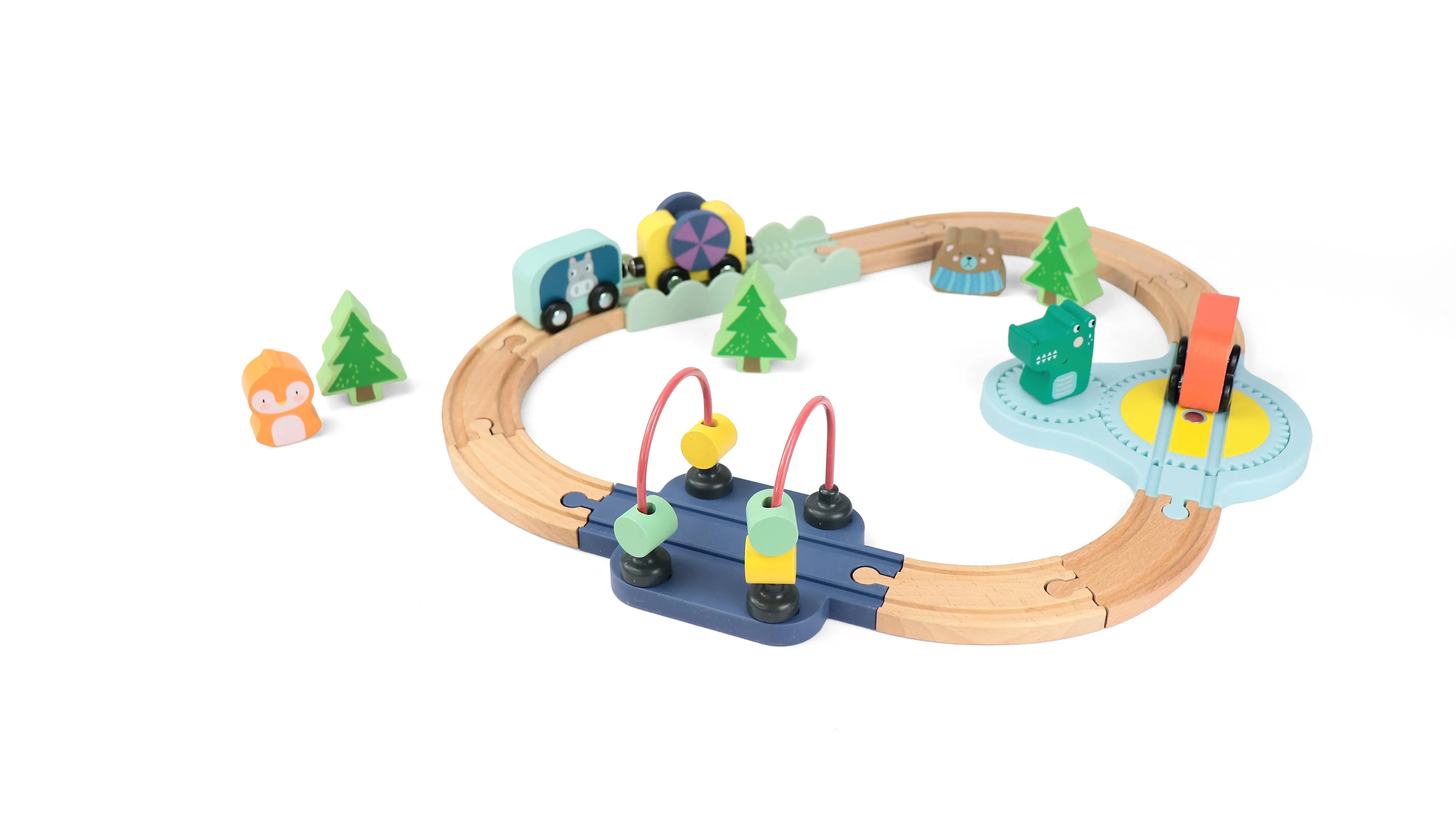 Wooden Railway Jungle 22-Piece Animal Set, Train Cars